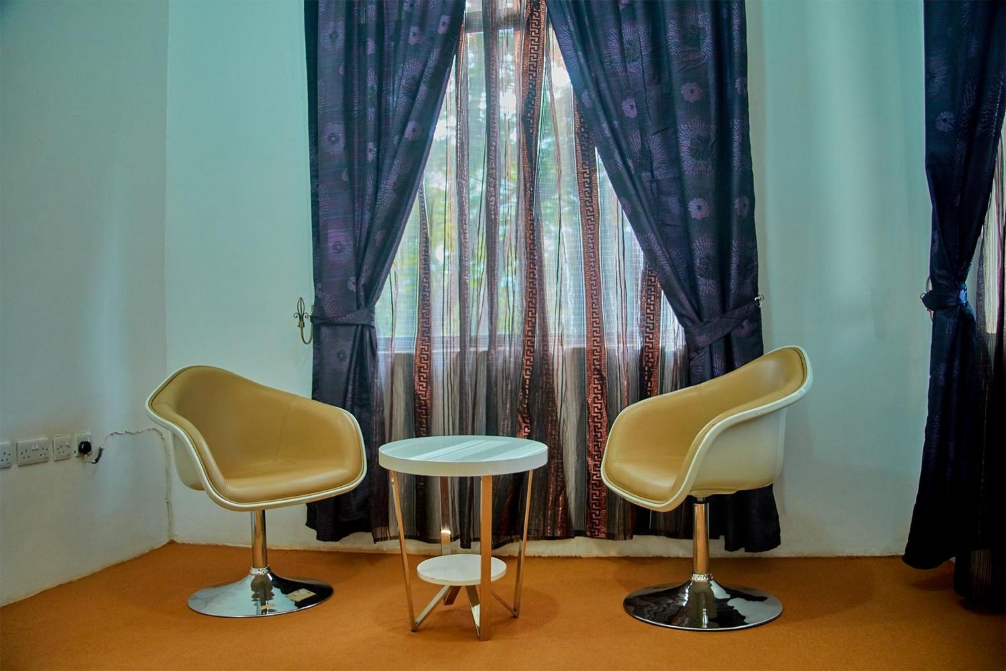 Ngorongoro Corridor Lodge カラトゥ エクステリア 写真